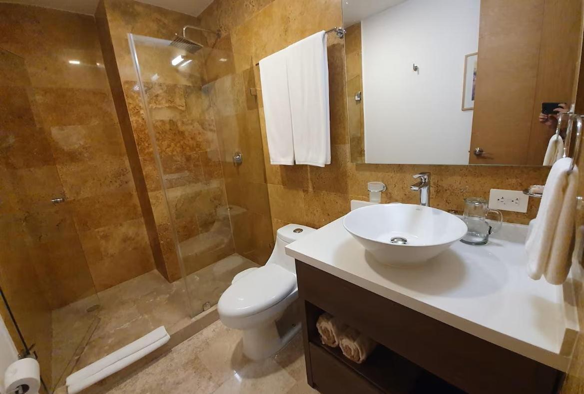 The Shore At 46Th Luxury Condos プレヤデルカーメン エクステリア 写真