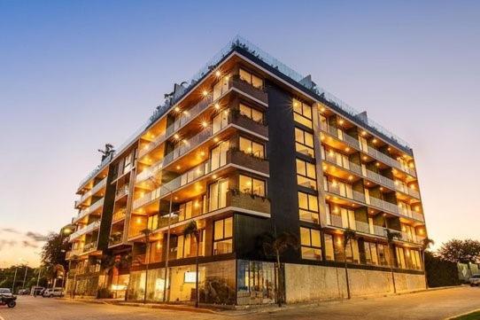 The Shore At 46Th Luxury Condos プレヤデルカーメン エクステリア 写真